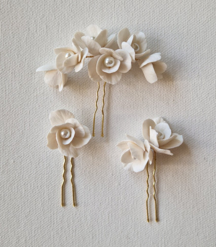 White flower hair pins - pins, of