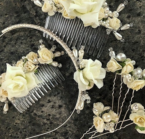 Set bridal cream - 1, roses
