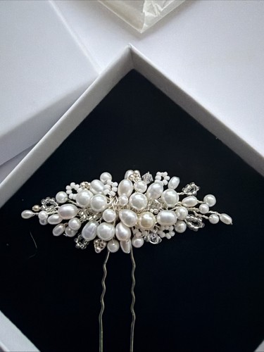 Pearl and silver hair - pearl,