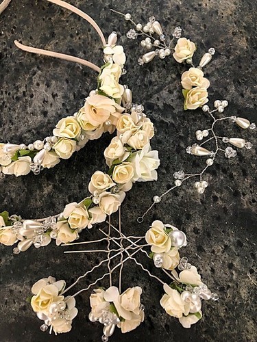 Cream roses crystal pearl - crystal,